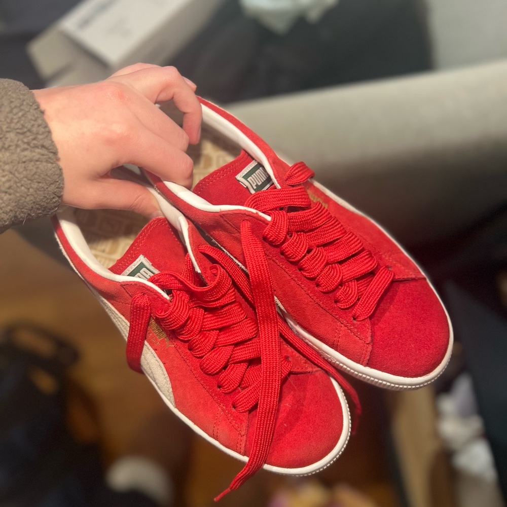 Puma Women's Red Sneakers